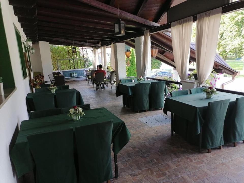 مبيت وإفطار فيروفيتيكا Sulentic Sobe I Restoran المظهر الخارجي الصورة